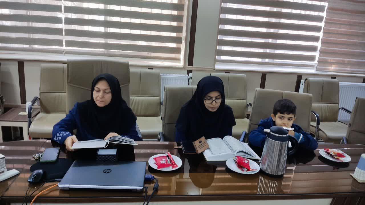 جلسه آموزش تفسیر قرآن کریم ویژه بانوان3